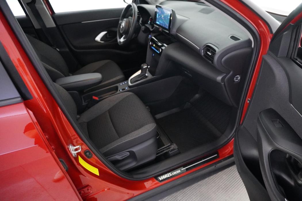 TOYOTA Yaris Cross 2024