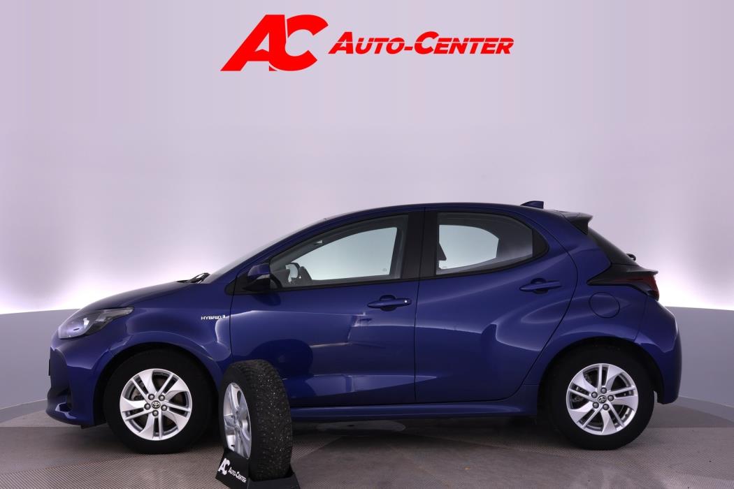 TOYOTA Yaris 2021