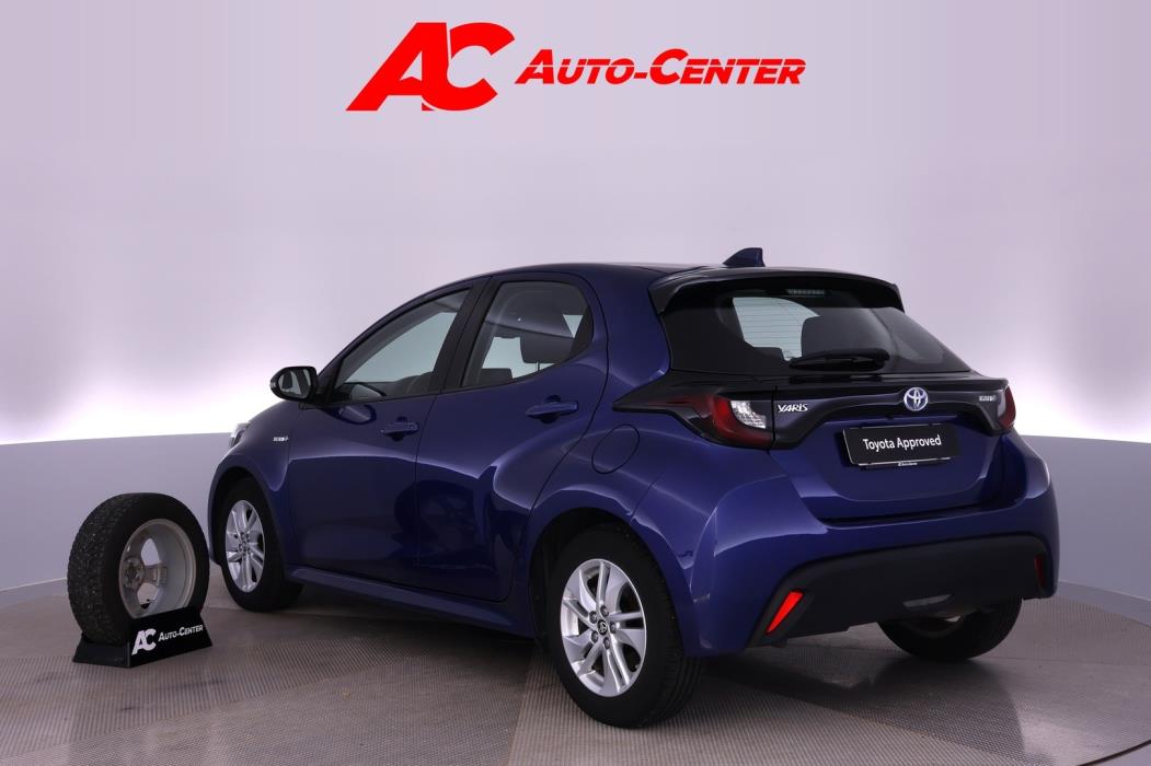 TOYOTA Yaris 2021