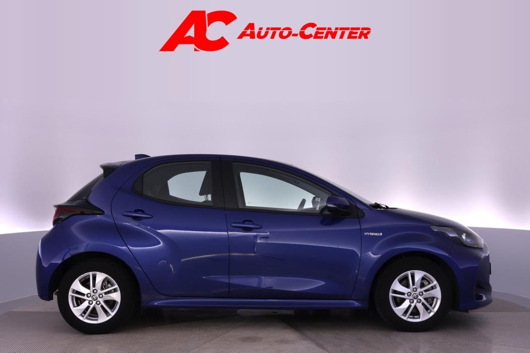 TOYOTA Yaris 2021