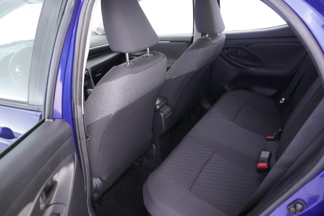 TOYOTA Yaris 2021