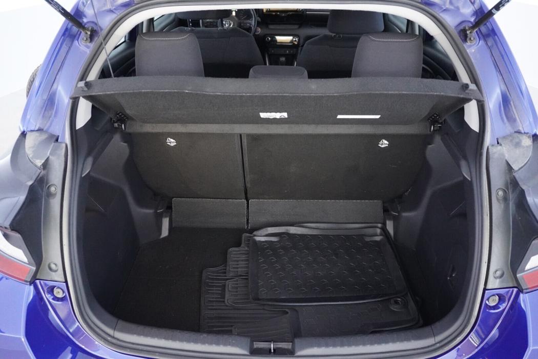 TOYOTA Yaris 2021