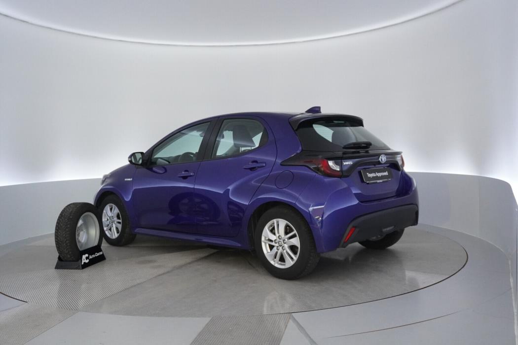 TOYOTA Yaris 2021