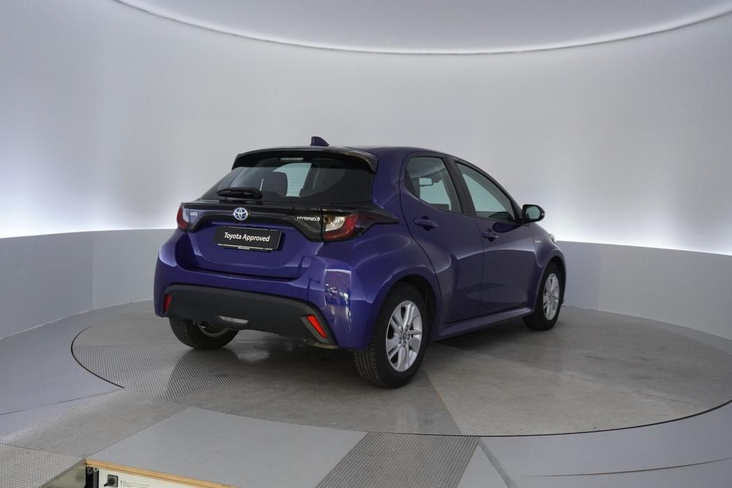 TOYOTA Yaris 2021