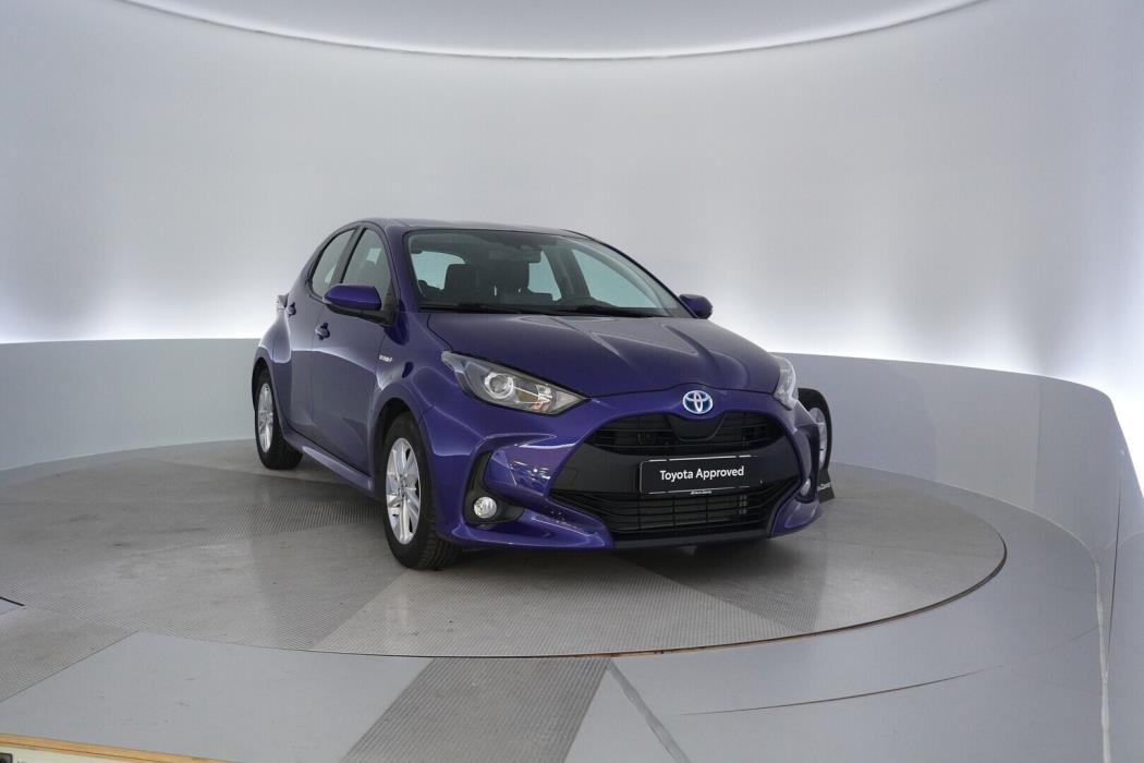 TOYOTA Yaris 2021