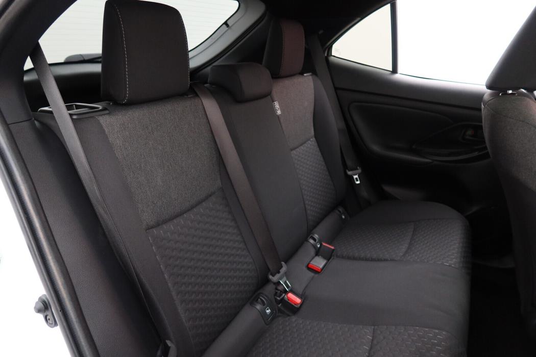 TOYOTA Yaris Cross 2025