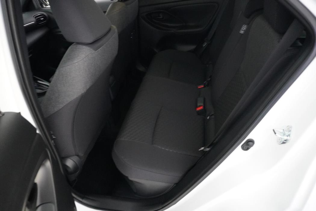 TOYOTA Yaris Cross 2025