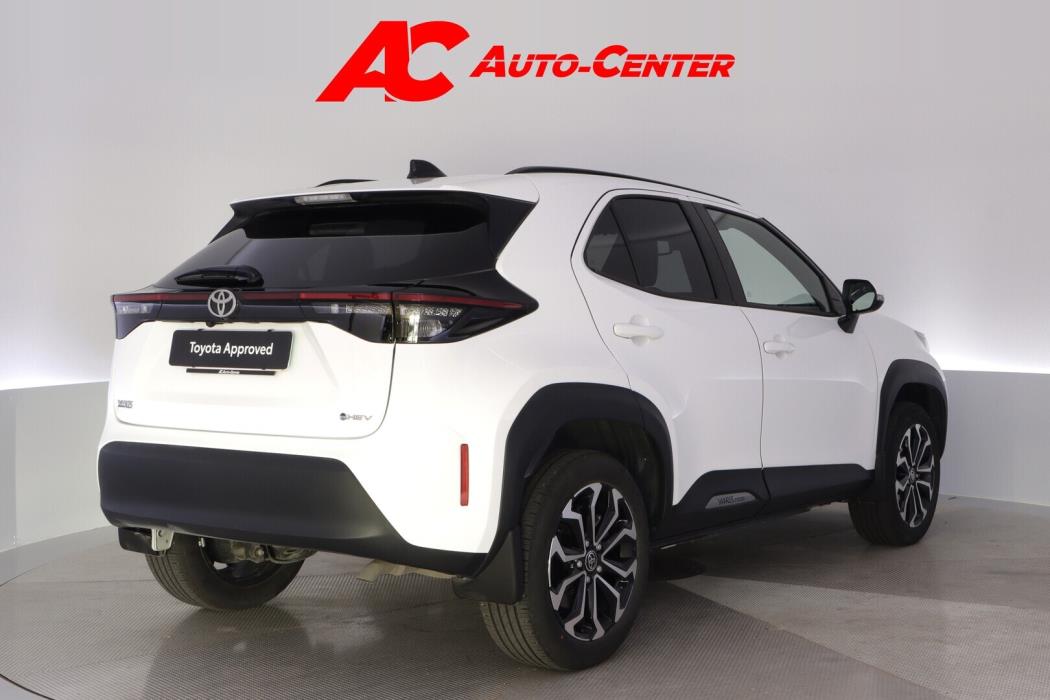 TOYOTA Yaris Cross 2025