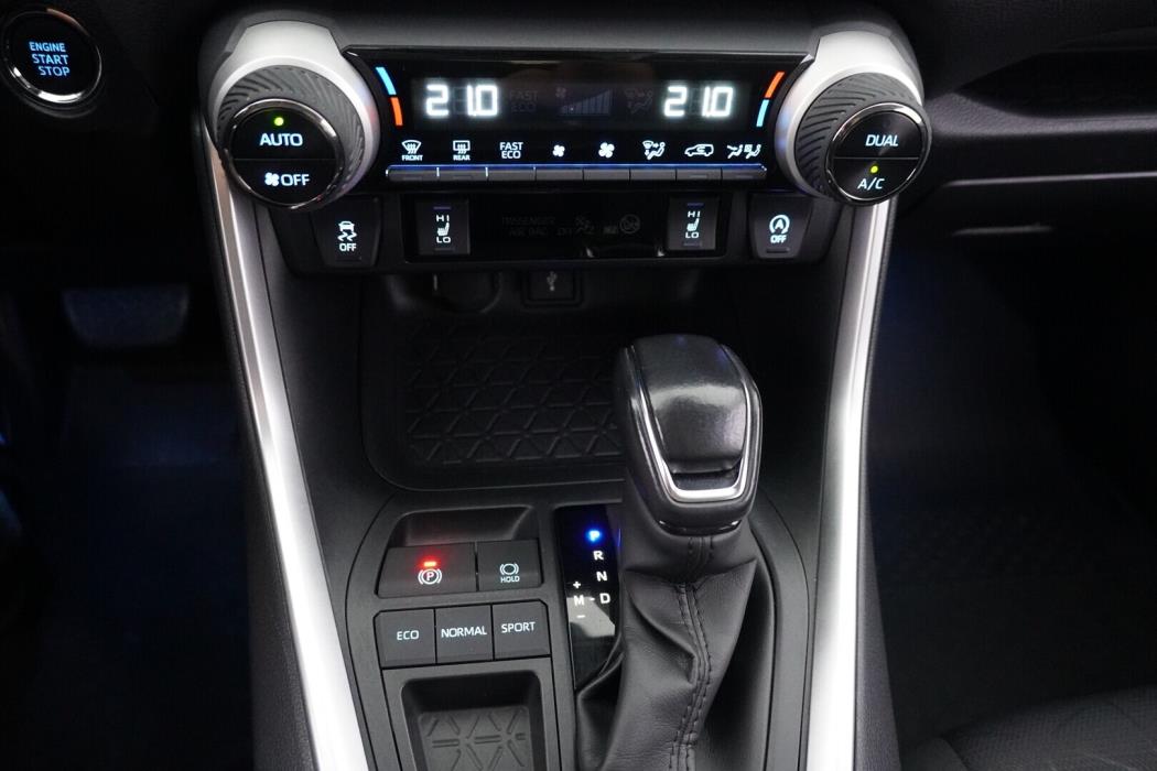 TOYOTA RAV4 2020
