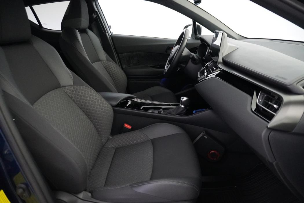 TOYOTA C-HR 2023