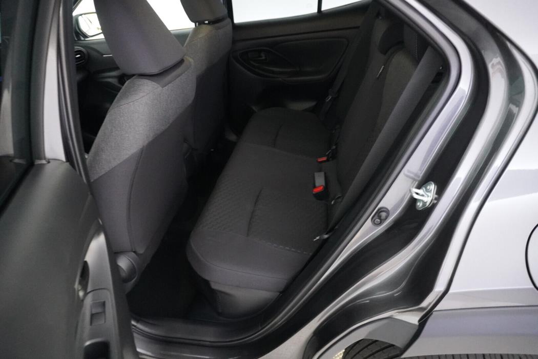 TOYOTA Yaris Cross 2025