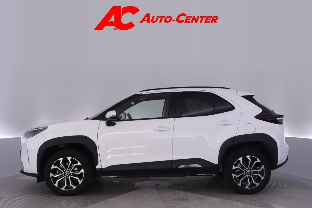 TOYOTA Yaris Cross 2025