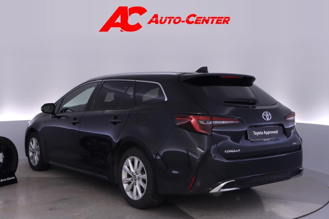 TOYOTA Corolla 2025