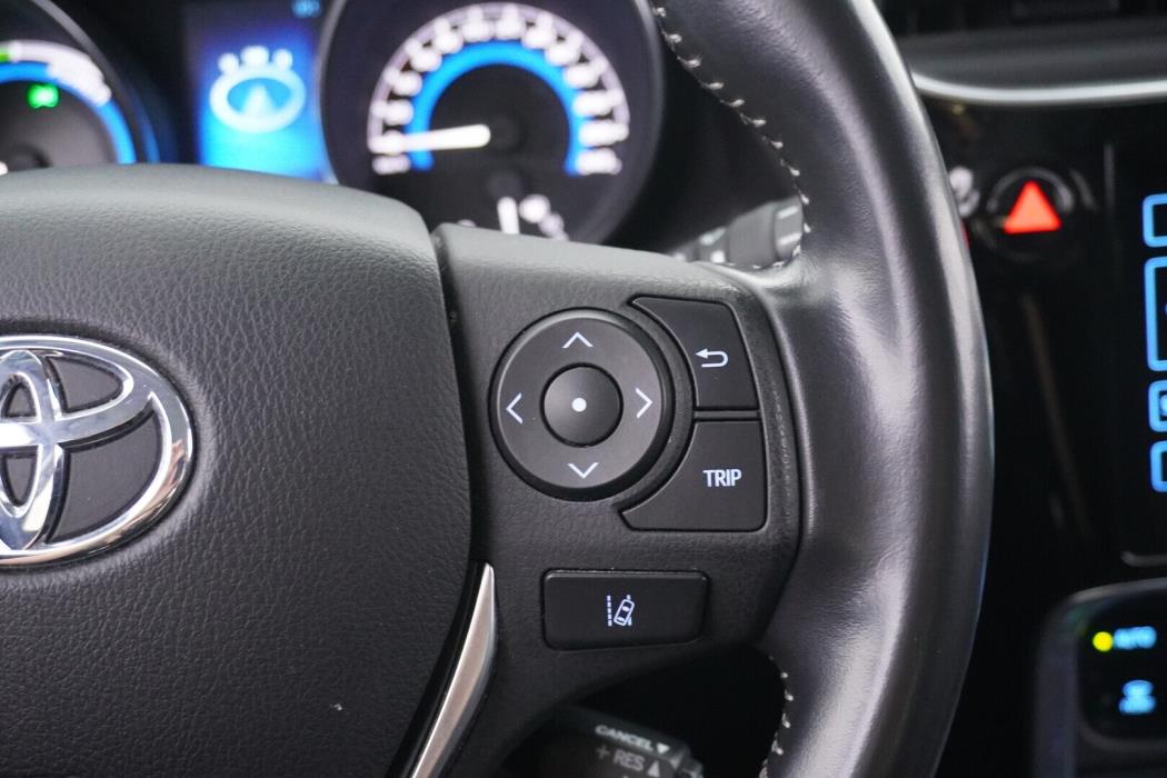 TOYOTA Auris 2018