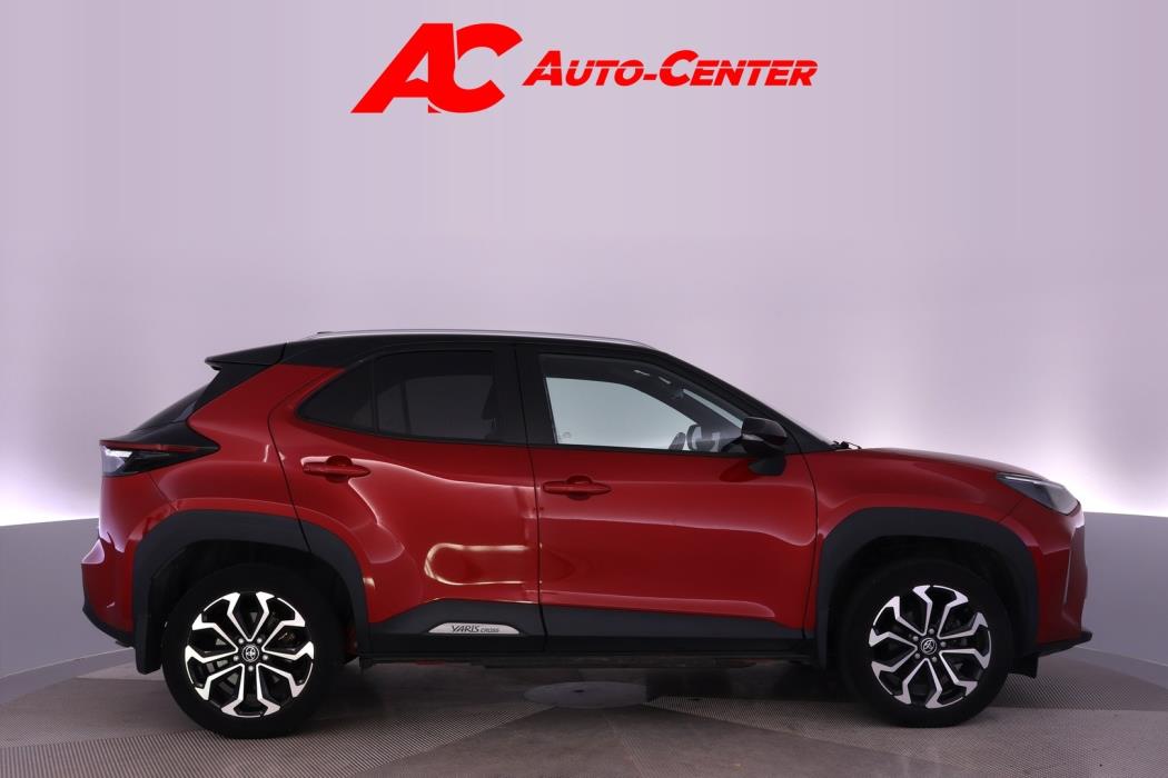 TOYOTA Yaris Cross 2022