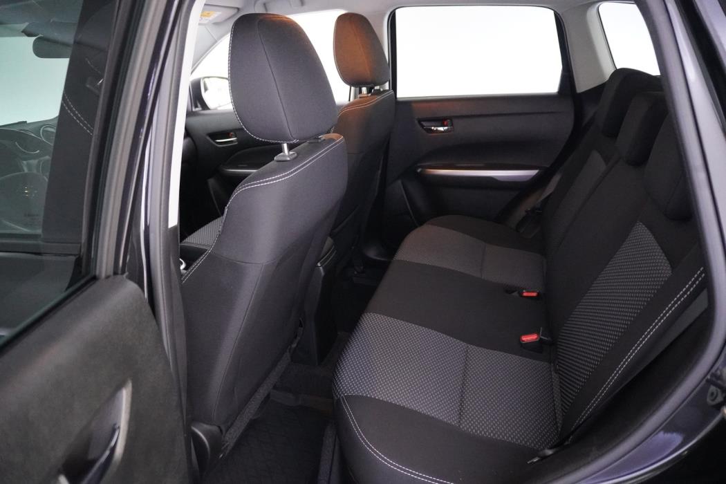 SUZUKI Vitara 2023