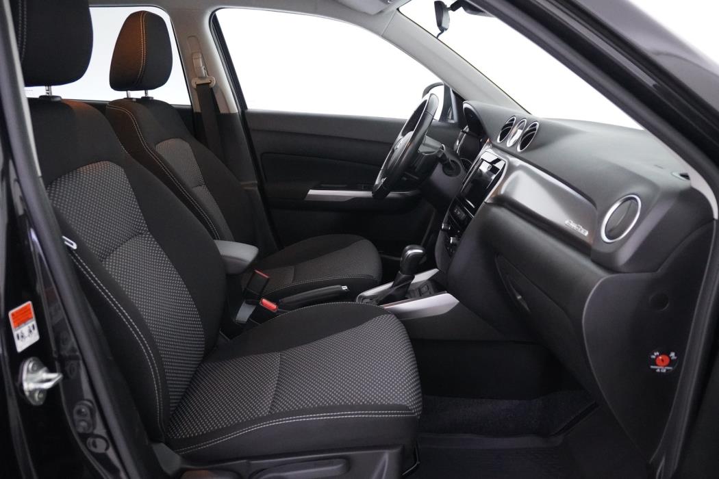 SUZUKI Vitara 2023