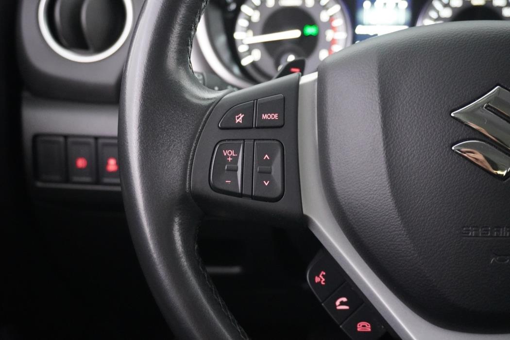 SUZUKI Vitara 2023