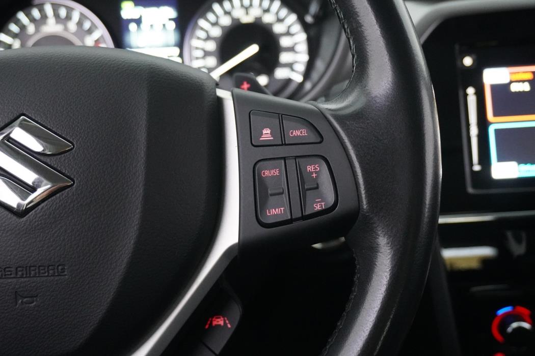 SUZUKI Vitara 2023