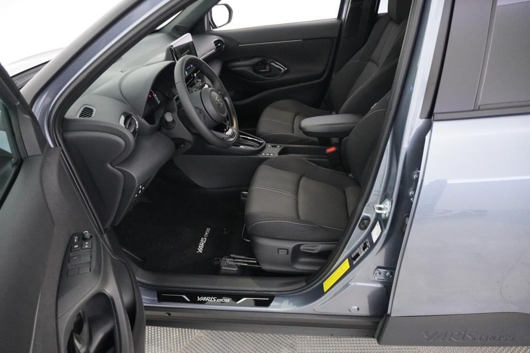 TOYOTA Yaris Cross 2026