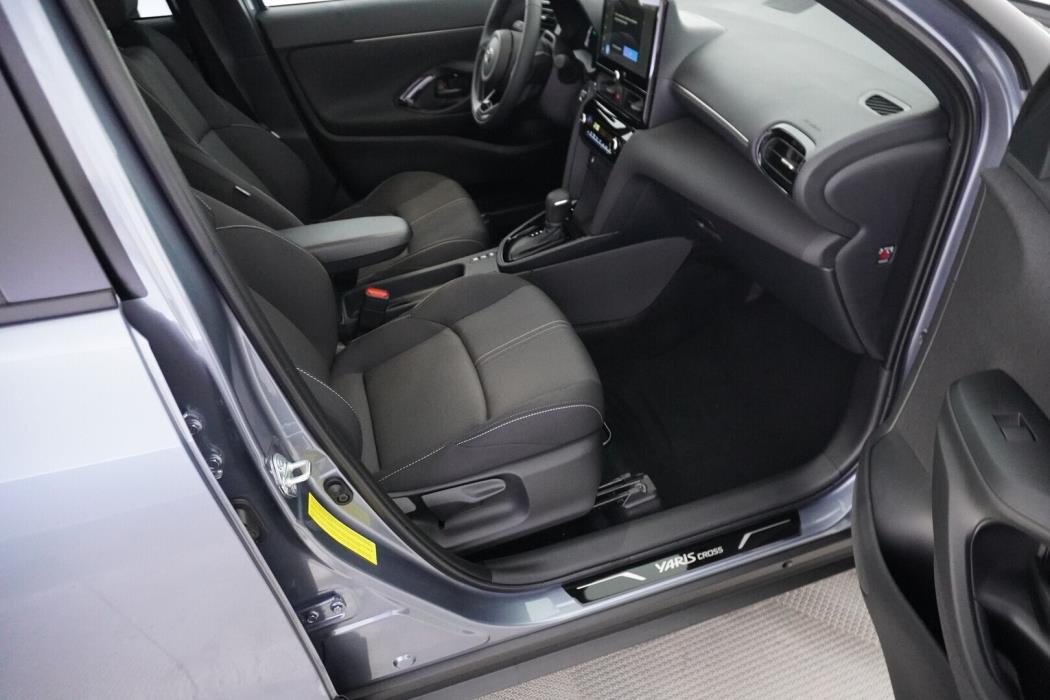 TOYOTA Yaris Cross 2026