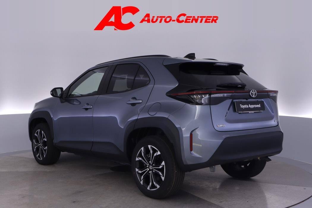 TOYOTA Yaris Cross 2026