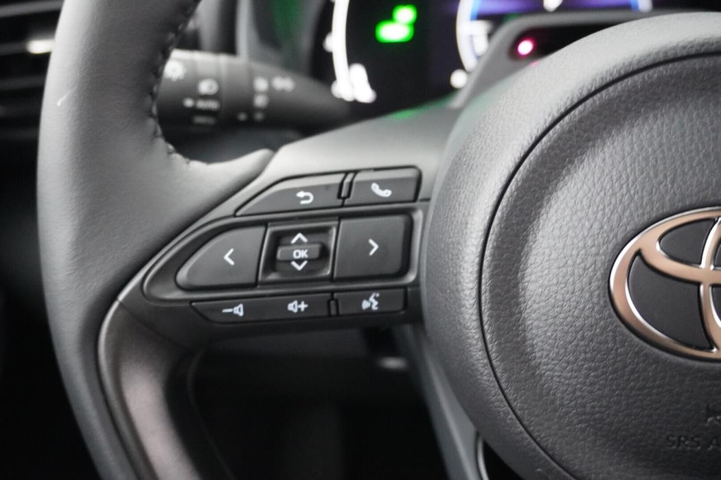 TOYOTA Yaris Cross 2026