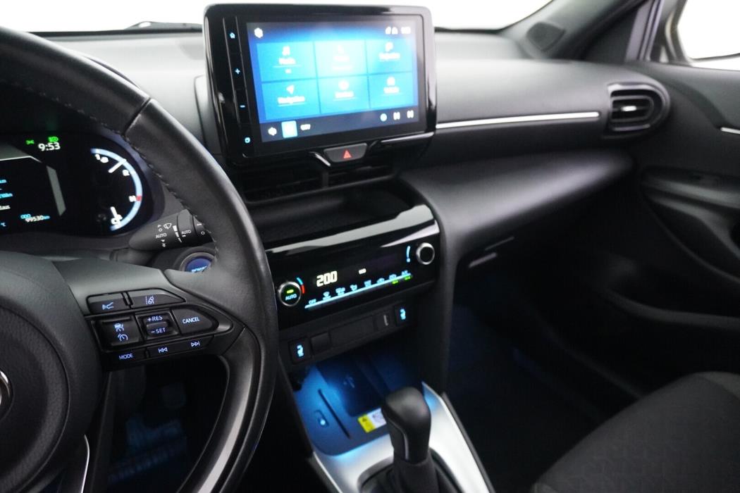 TOYOTA Yaris Cross 2022