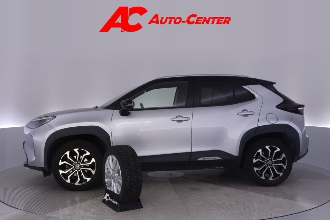 TOYOTA Yaris Cross 2022