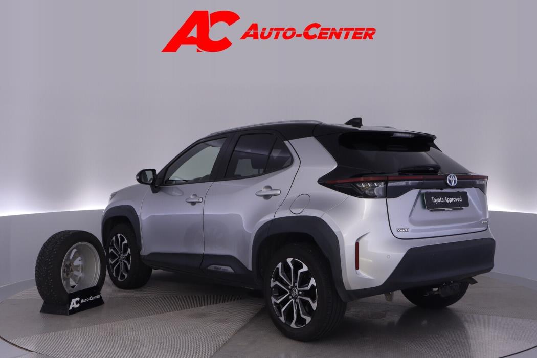 TOYOTA Yaris Cross 2022