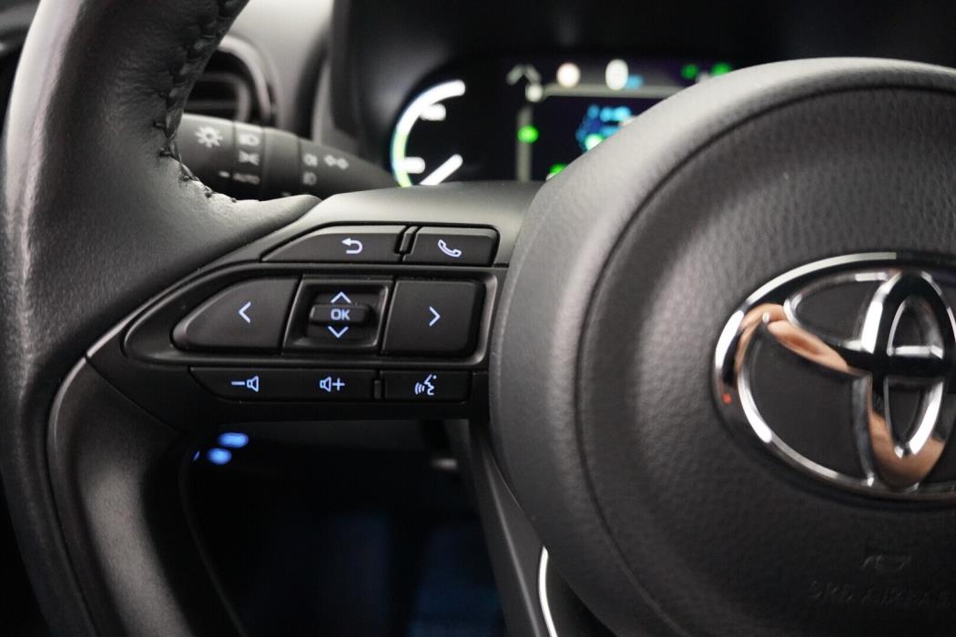 TOYOTA Yaris Cross 2022