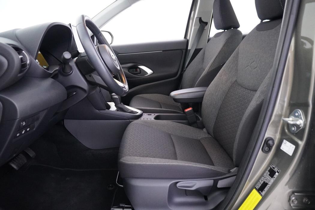 TOYOTA Yaris Cross 2023