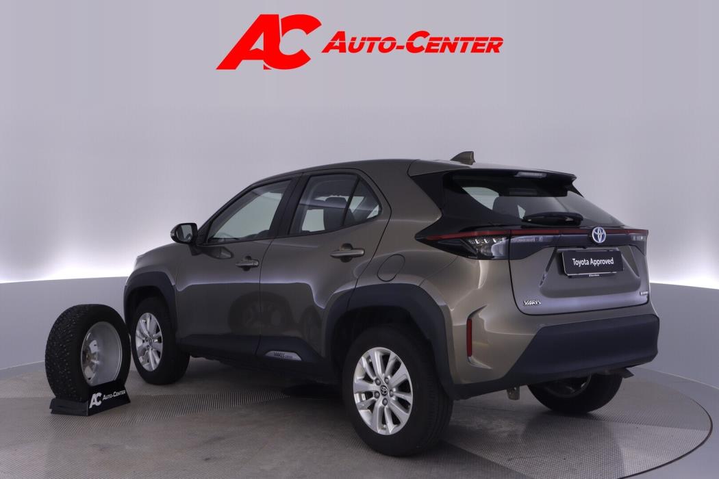 TOYOTA Yaris Cross 2023