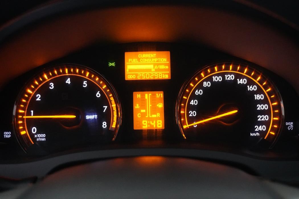 TOYOTA Avensis 2011