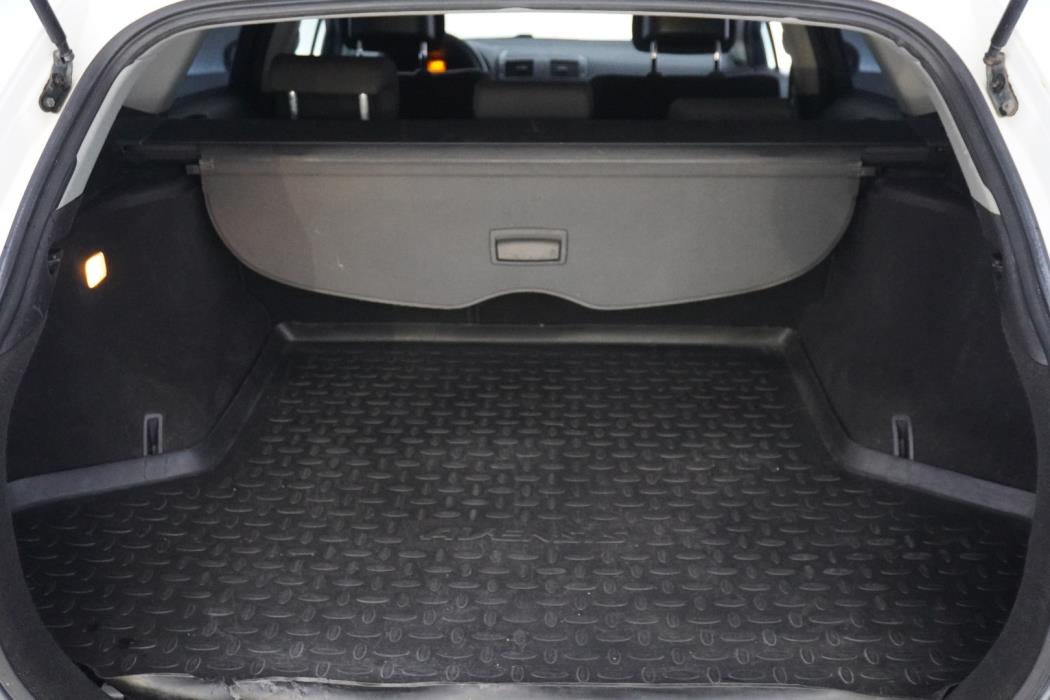 TOYOTA Avensis 2011