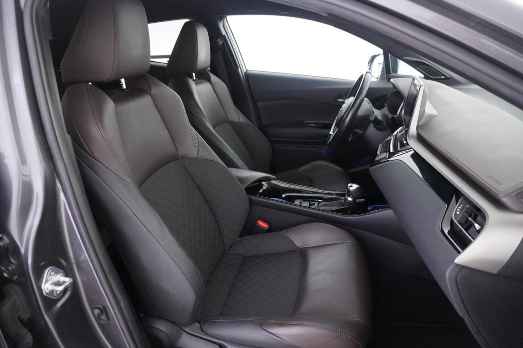 TOYOTA C-HR 2018