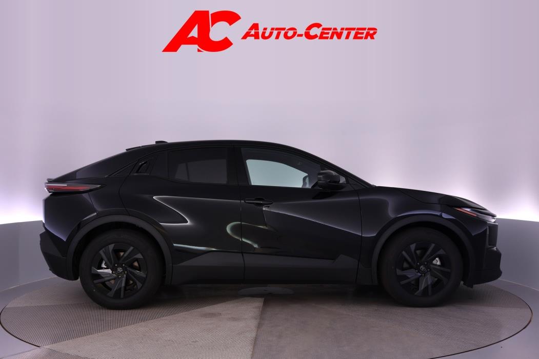 TOYOTA C-HR+ 2026