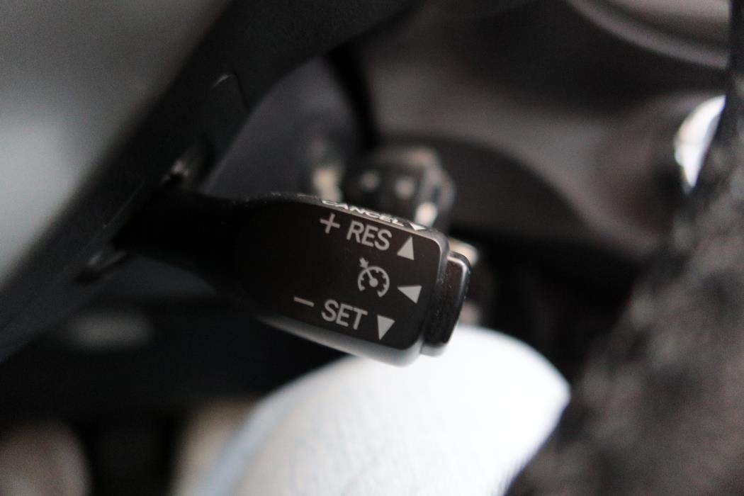 TOYOTA Yaris 2014