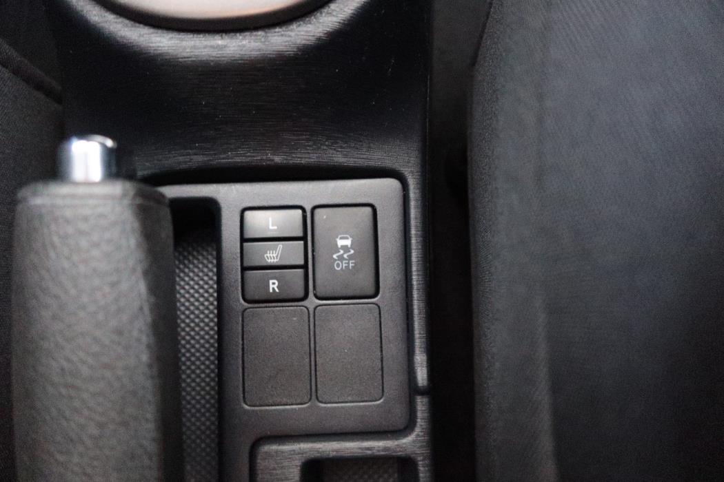 TOYOTA Yaris 2014
