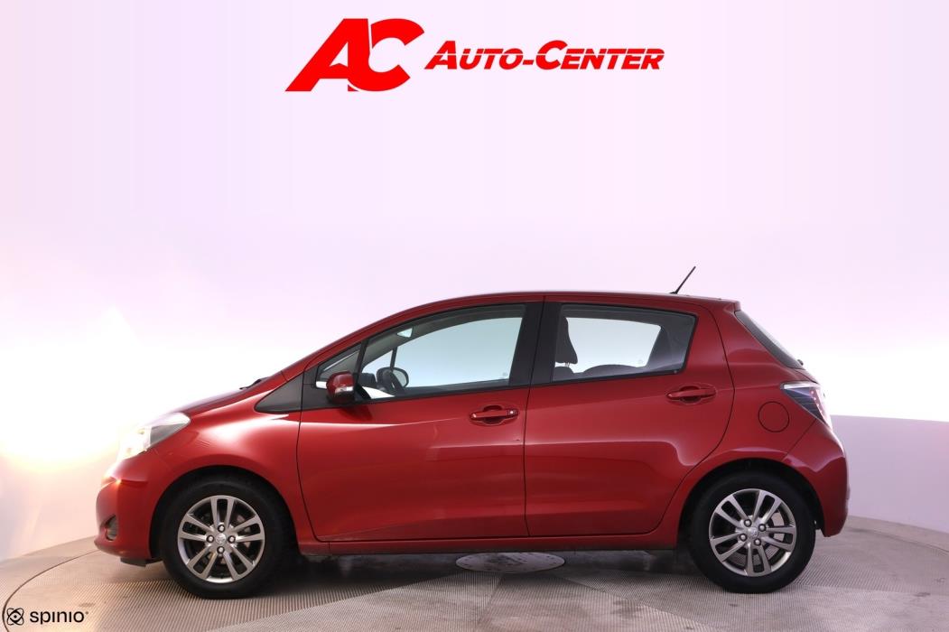 TOYOTA Yaris 2014