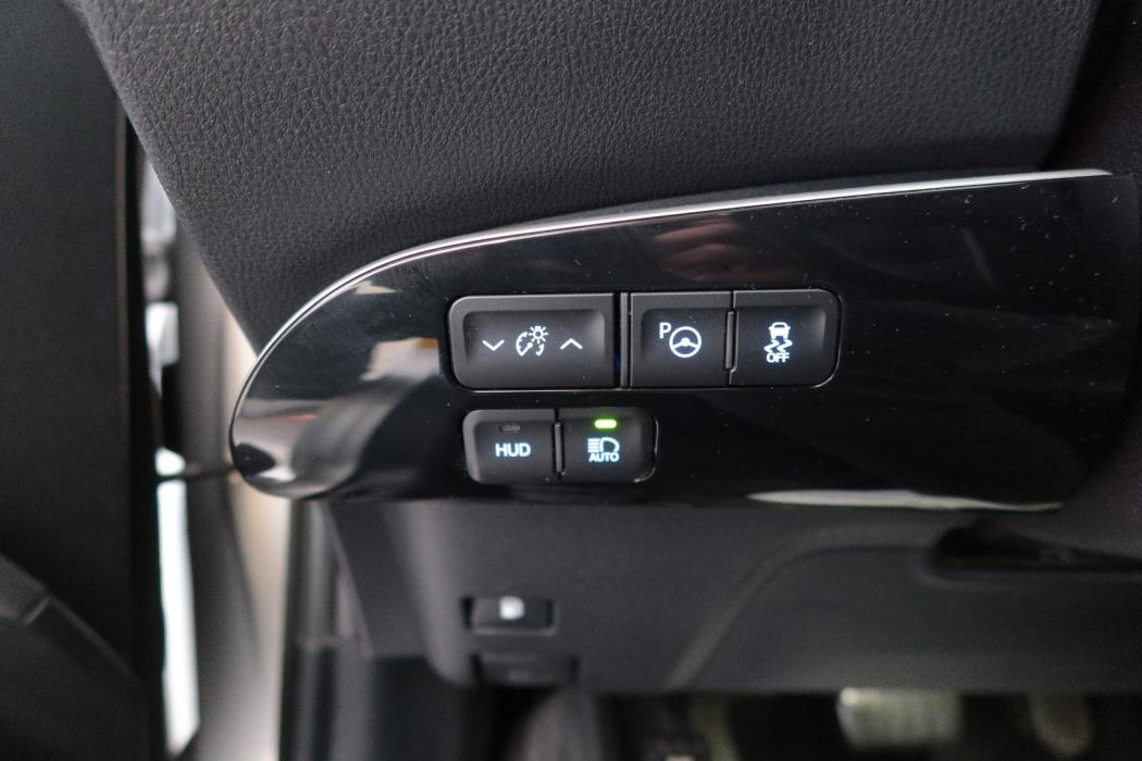 TOYOTA Prius 2017