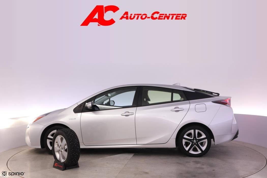 TOYOTA Prius 2017