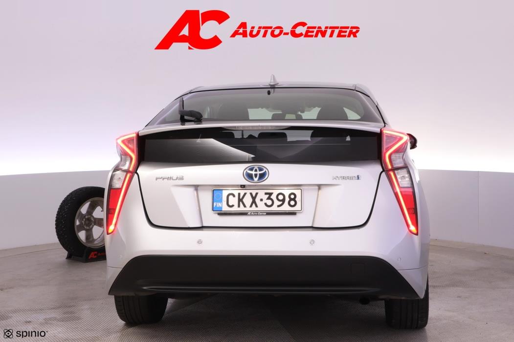 TOYOTA Prius 2017