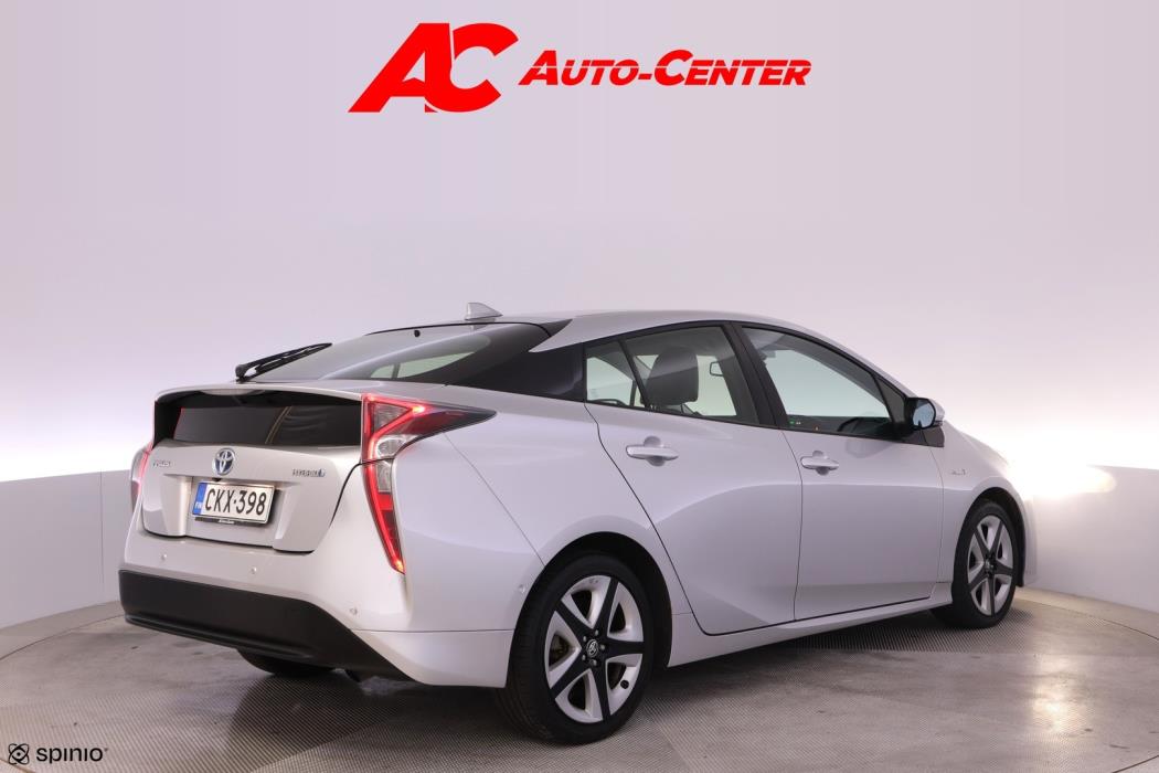 TOYOTA Prius 2017