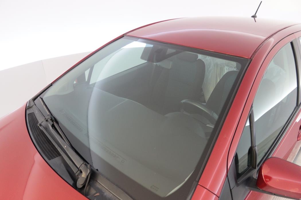 TOYOTA Yaris 2012