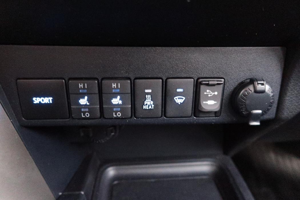 TOYOTA RAV4 2013
