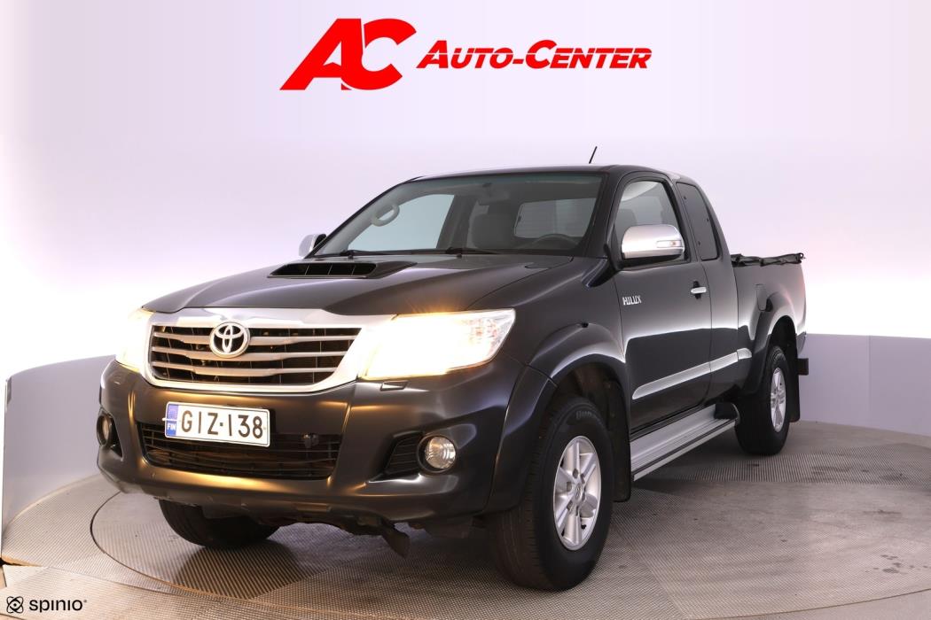 TOYOTA Hilux 2011