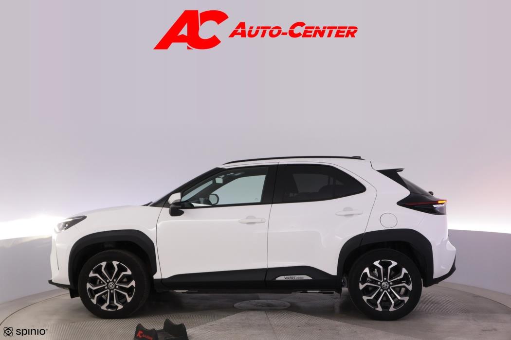 TOYOTA Yaris Cross 2025