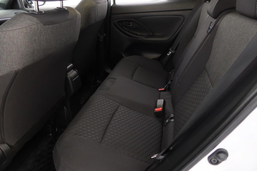 TOYOTA Yaris Cross 2025