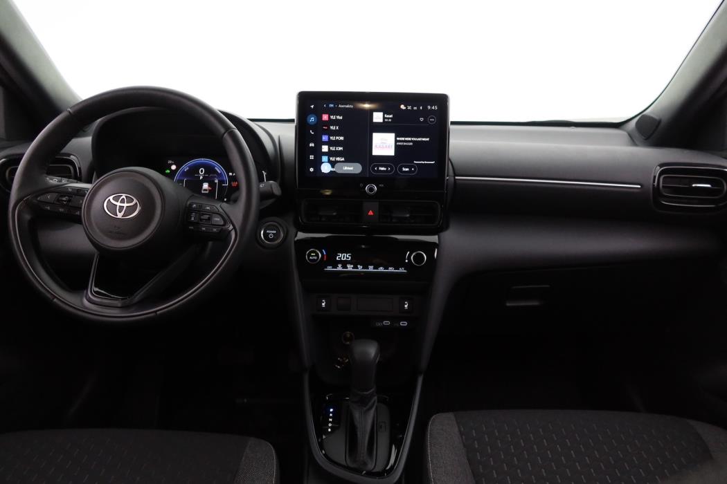 TOYOTA Yaris Cross 2025